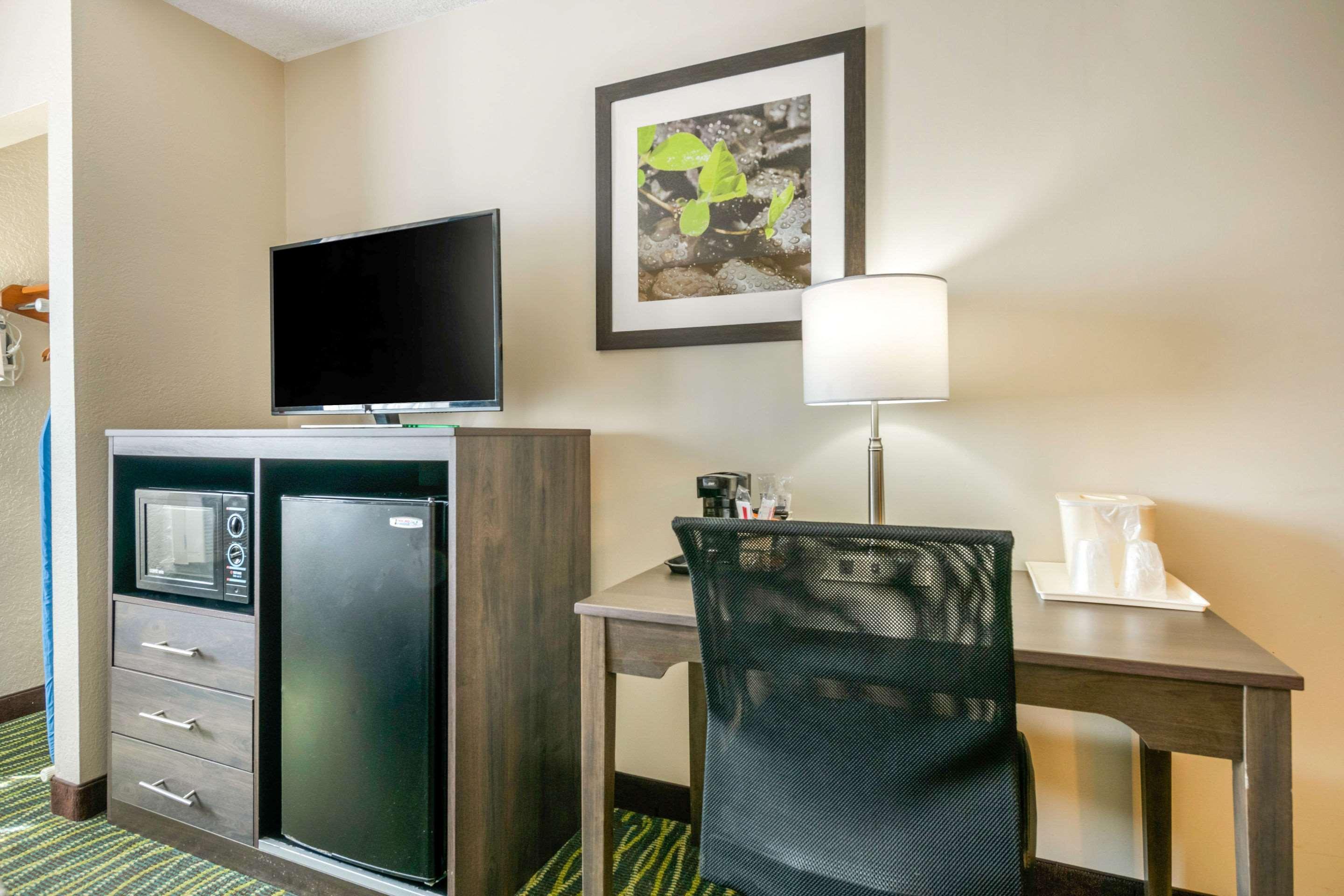 Quality Inn & Suites Leesburg Chain Of Lakes Exteriör bild