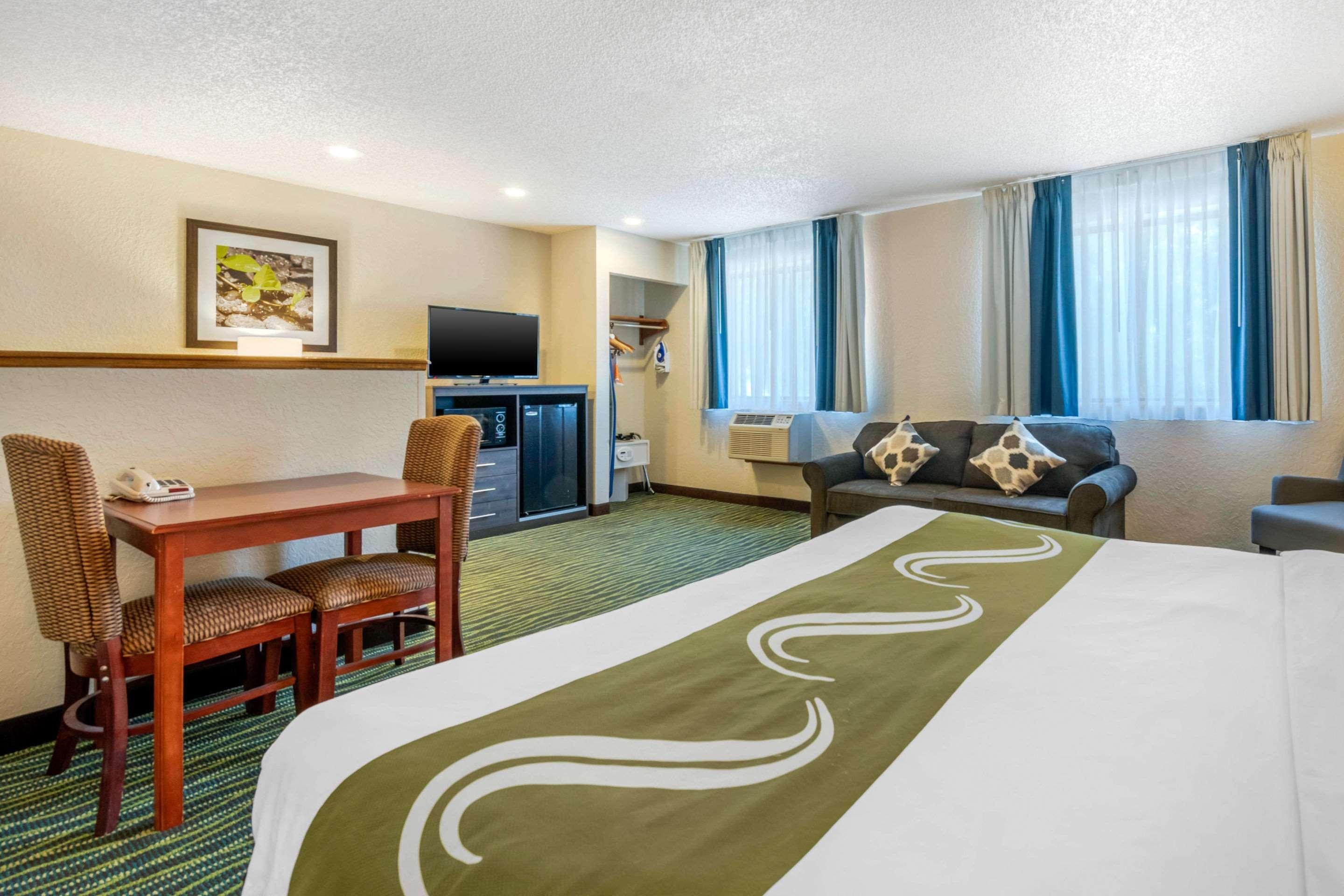 Quality Inn & Suites Leesburg Chain Of Lakes Exteriör bild