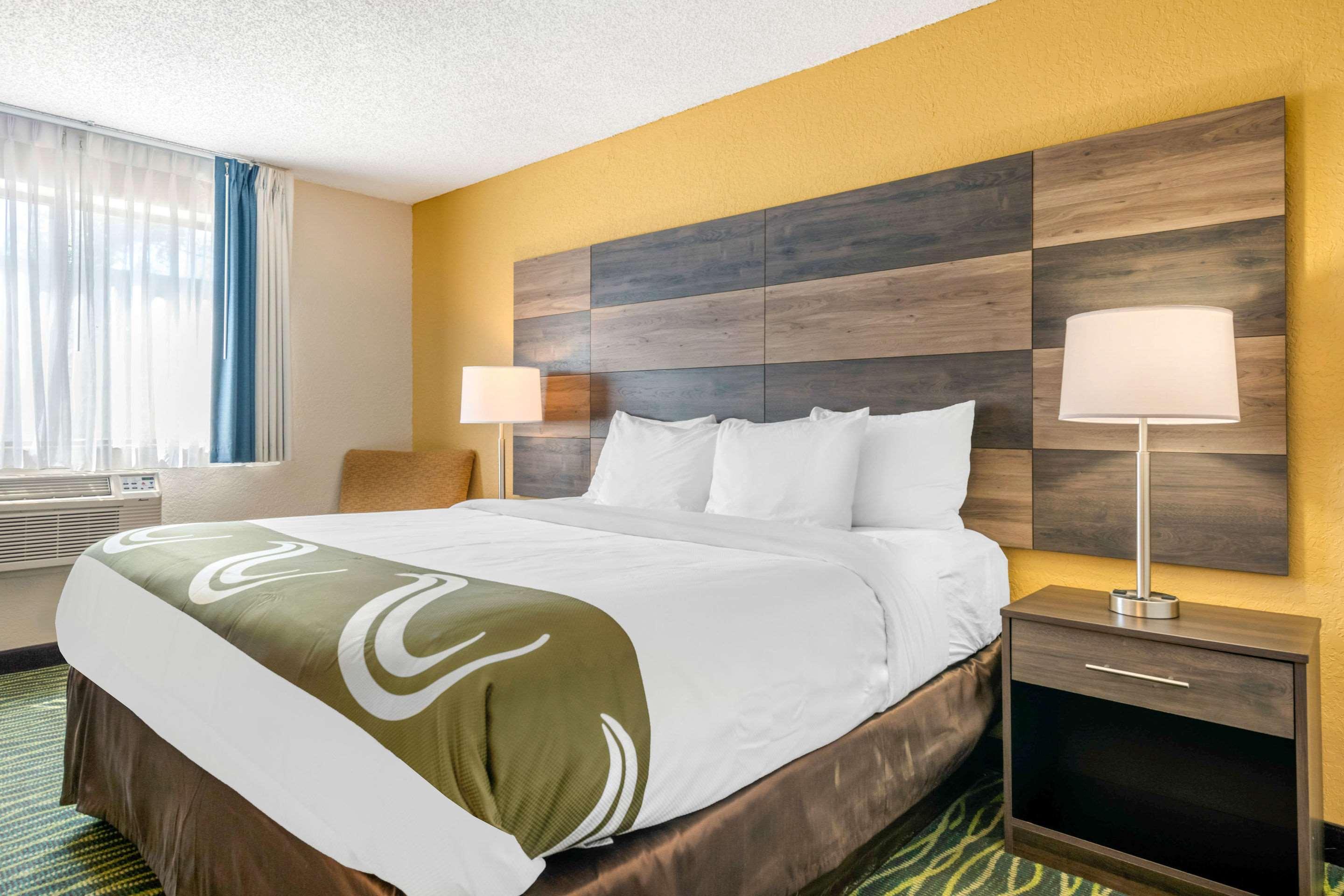 Quality Inn & Suites Leesburg Chain Of Lakes Exteriör bild