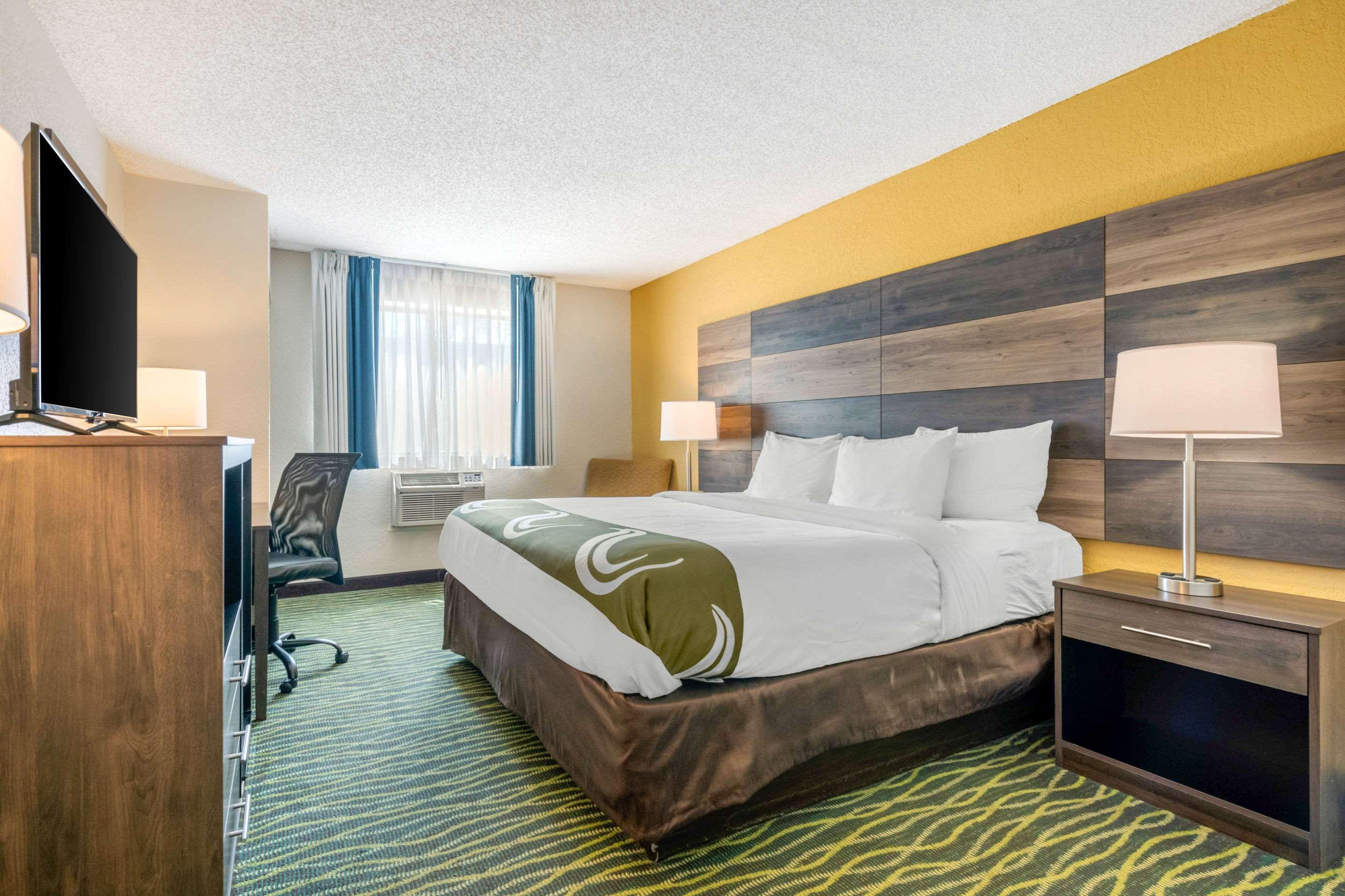 Quality Inn & Suites Leesburg Chain Of Lakes Exteriör bild