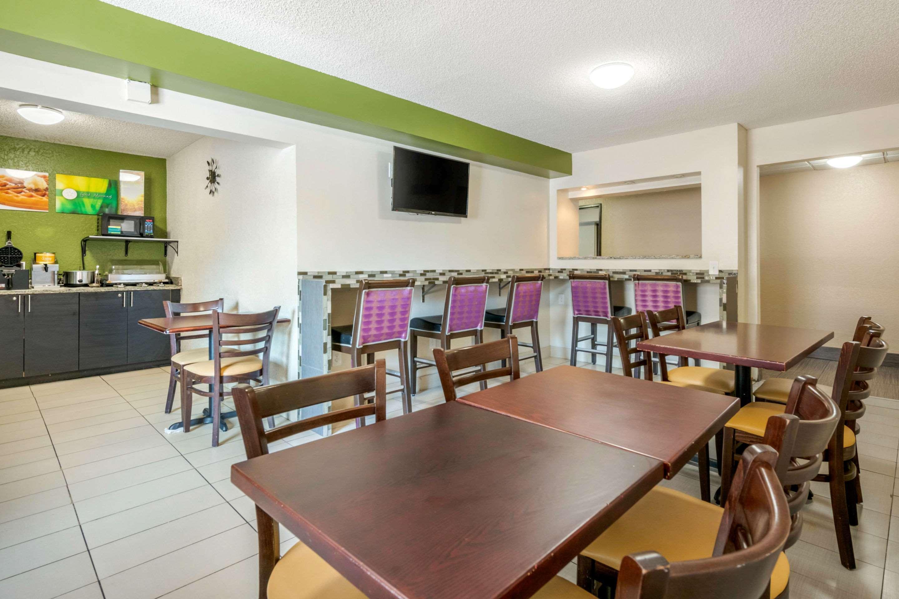Quality Inn & Suites Leesburg Chain Of Lakes Exteriör bild