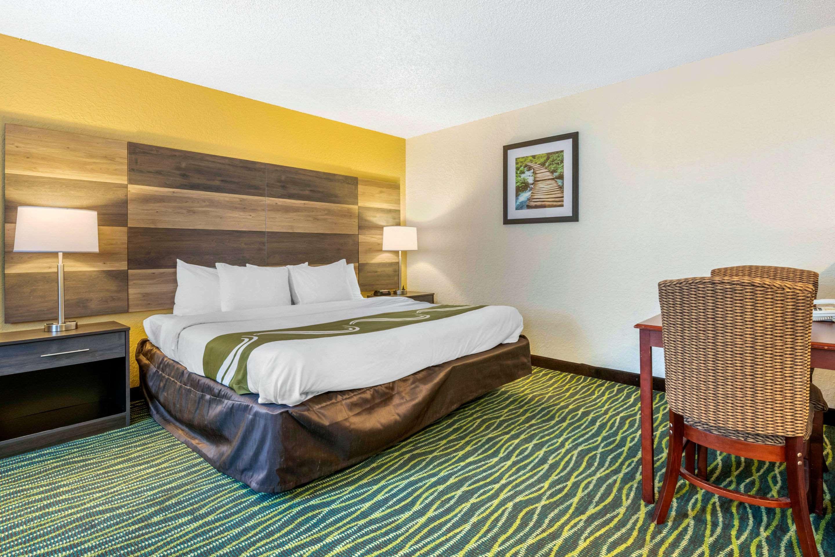 Quality Inn & Suites Leesburg Chain Of Lakes Exteriör bild