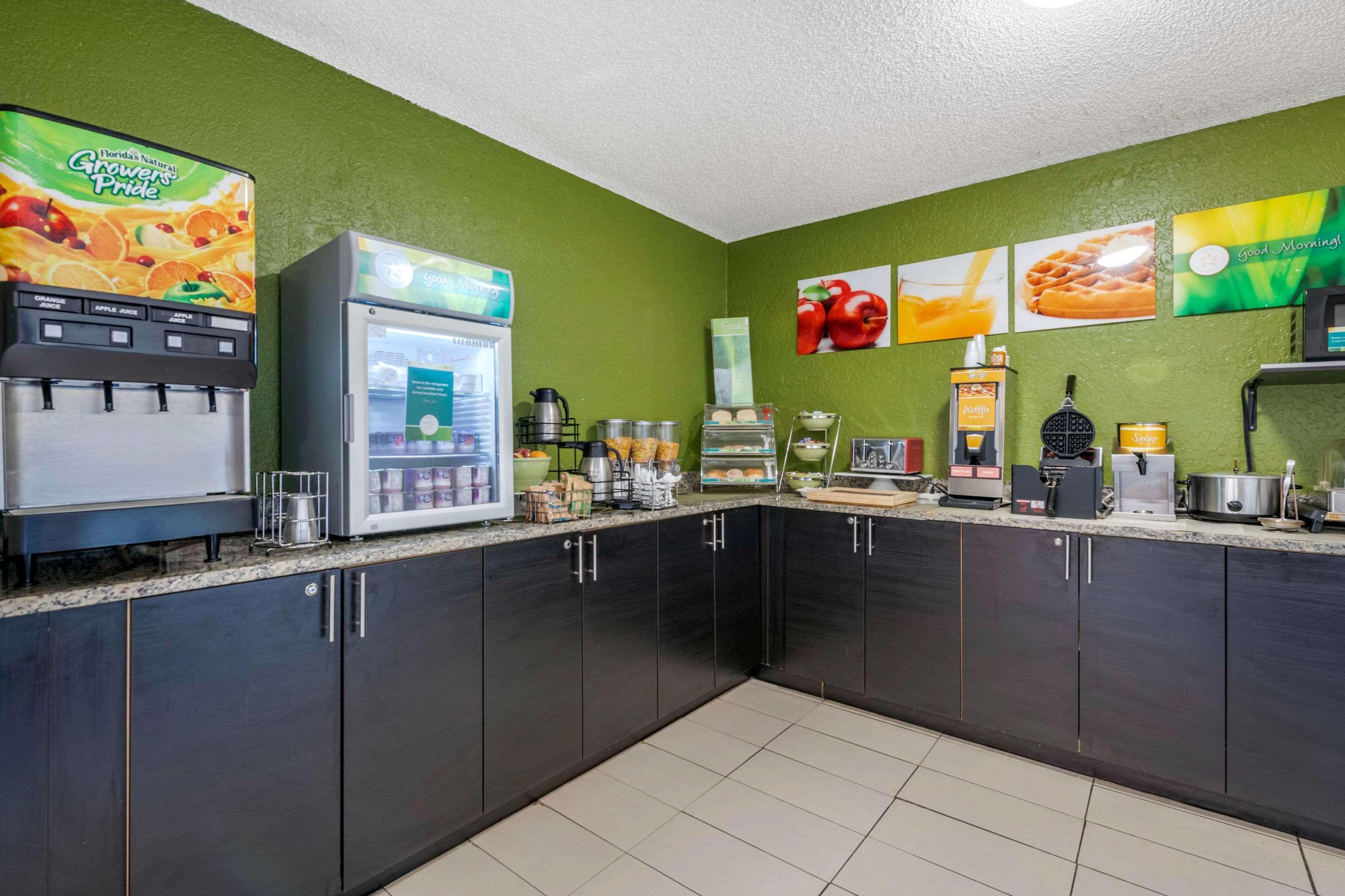 Quality Inn & Suites Leesburg Chain Of Lakes Exteriör bild