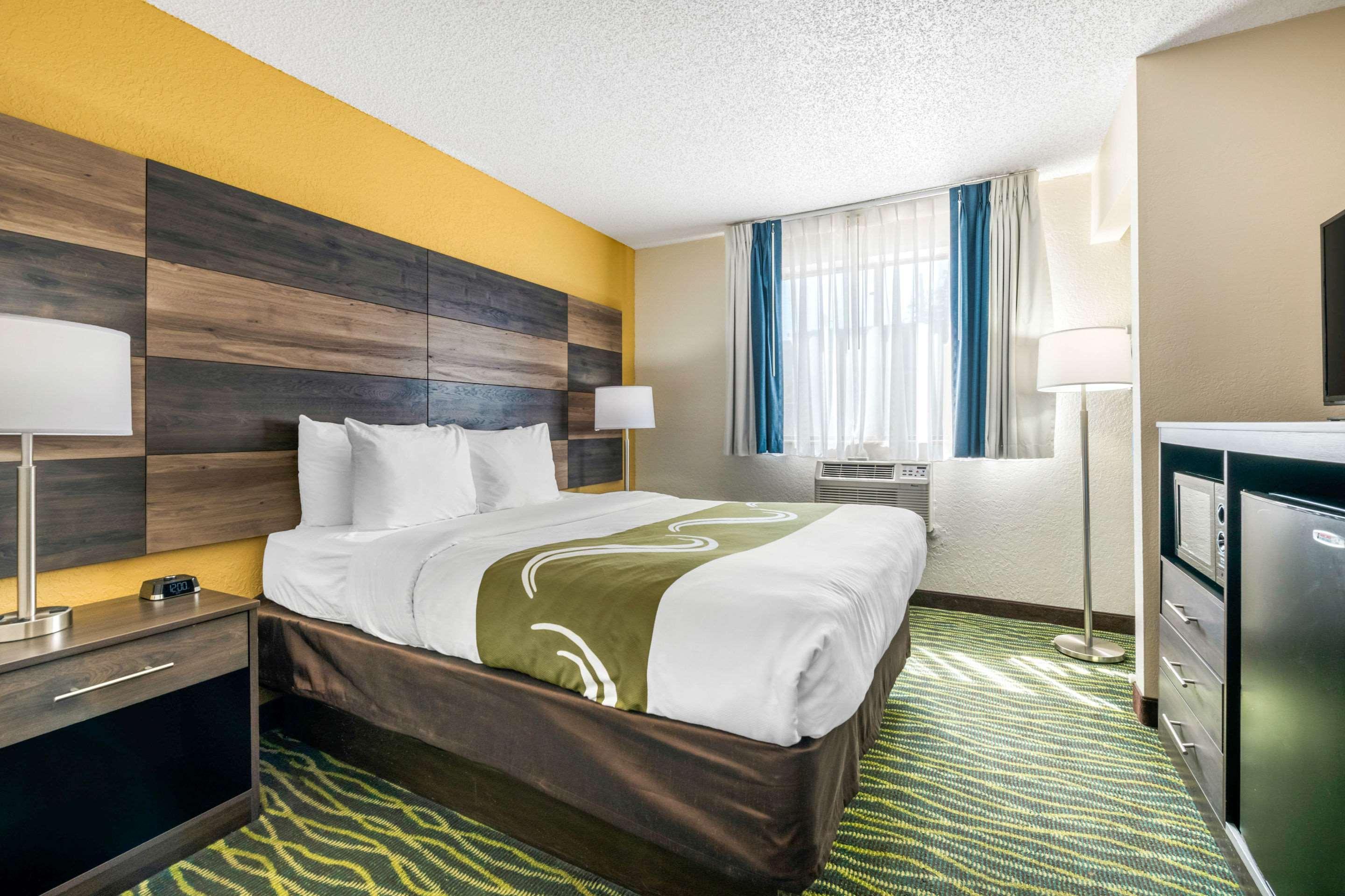 Quality Inn & Suites Leesburg Chain Of Lakes Exteriör bild
