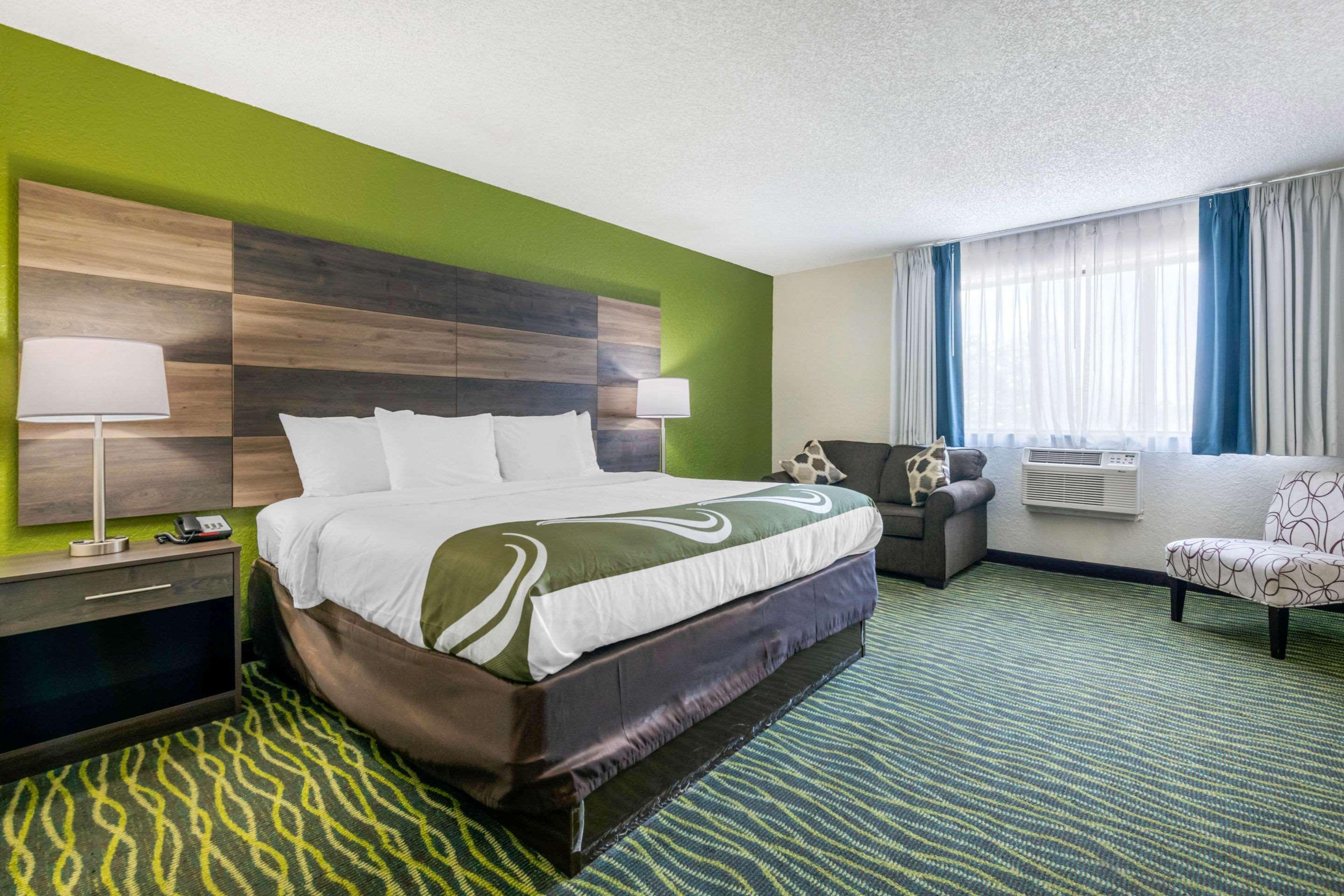Quality Inn & Suites Leesburg Chain Of Lakes Exteriör bild