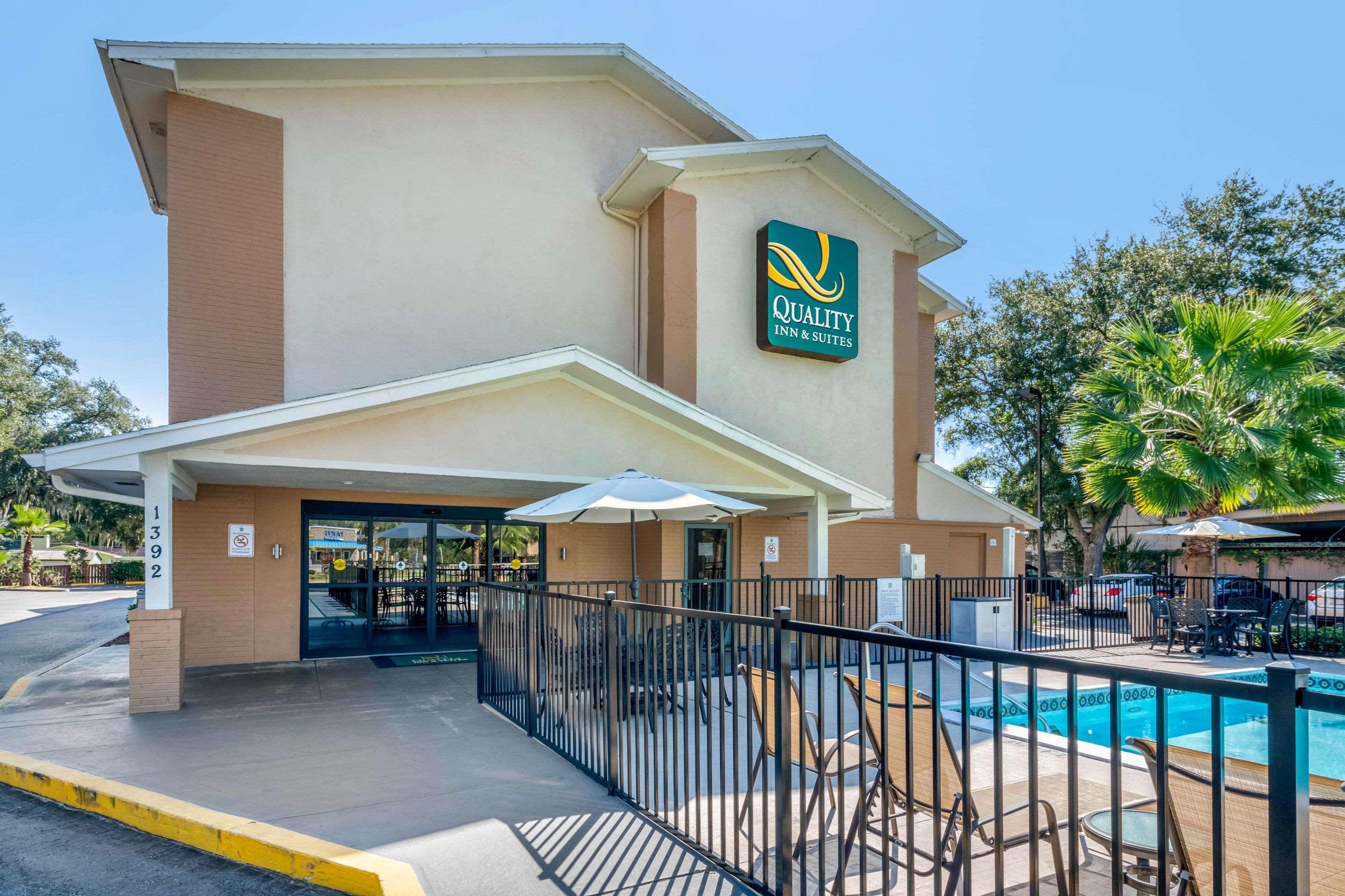 Quality Inn & Suites Leesburg Chain Of Lakes Exteriör bild