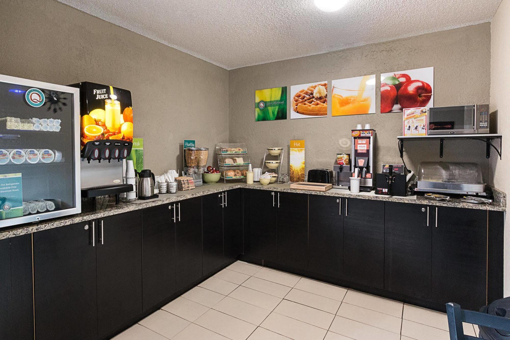 Quality Inn & Suites Leesburg Chain Of Lakes Exteriör bild