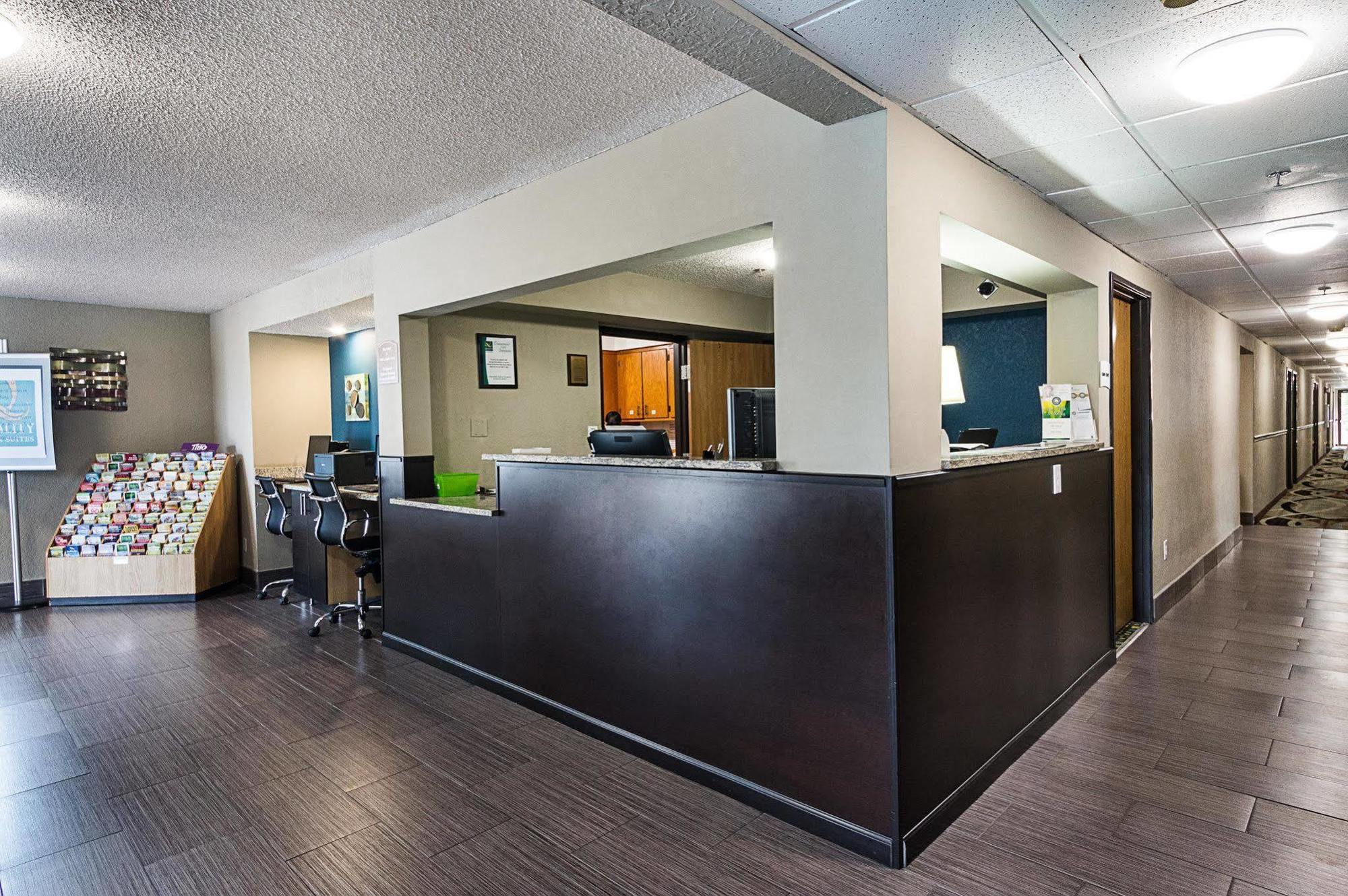 Quality Inn & Suites Leesburg Chain Of Lakes Exteriör bild